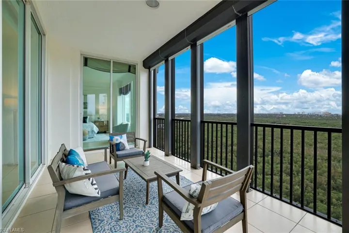 Expansive Screened Terrace with Panoramic Views