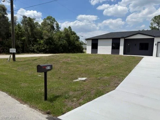 3418 62nd St W, Lehigh Acres, Florida 33971