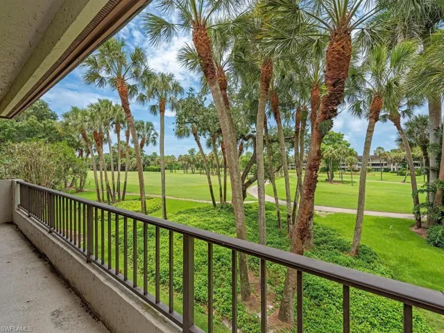 106 Wilderness Dr 137, Naples, Florida 34105