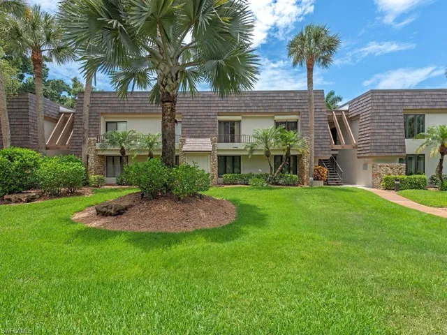 106 Wilderness Dr 137, Naples, Florida 34105