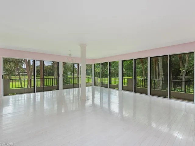 106 Wilderness Dr 137, Naples, Florida 34105