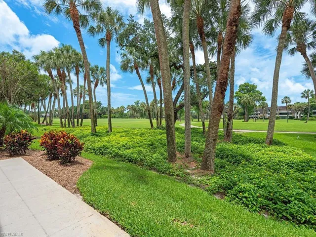 106 Wilderness Dr 137, Naples, Florida 34105