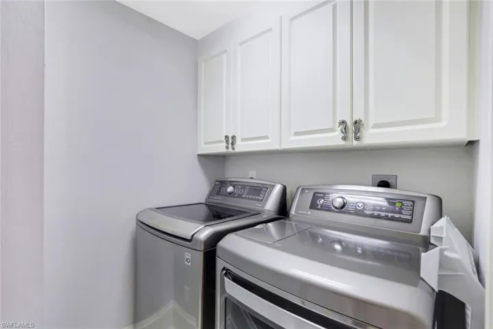 Laundry in Residence