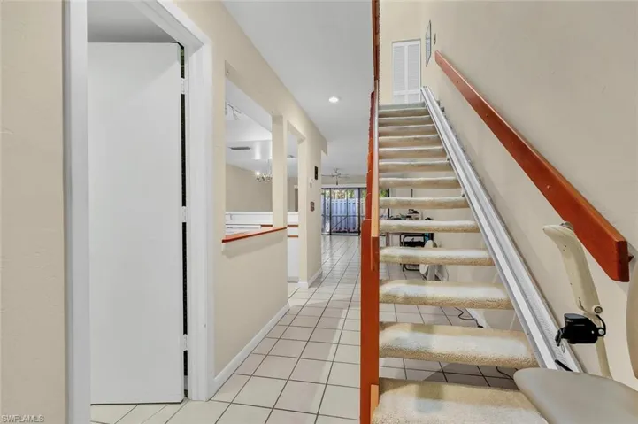 820  Meadowland  DR, Naples, FL 34108