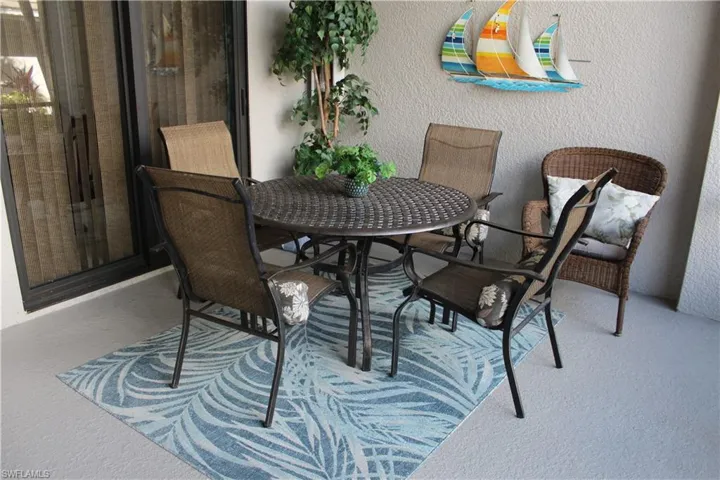 Front Lanai
