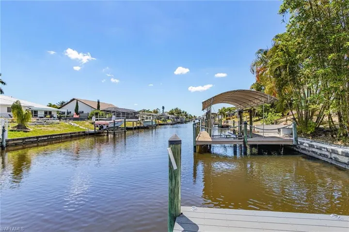 1406 Se 21st Ter, Cape Coral, Florida 33990