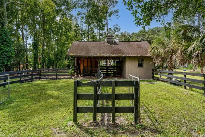 3301 31st Ave Sw, Naples, Florida 34117