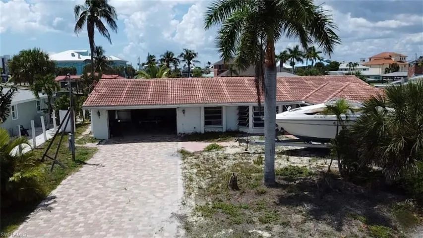 139 Ibis St, Fort Myers Beach, Florida 33931