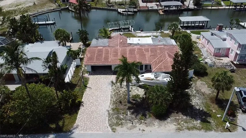 139  Ibis  ST, Fort Myers Beach, FL 33931