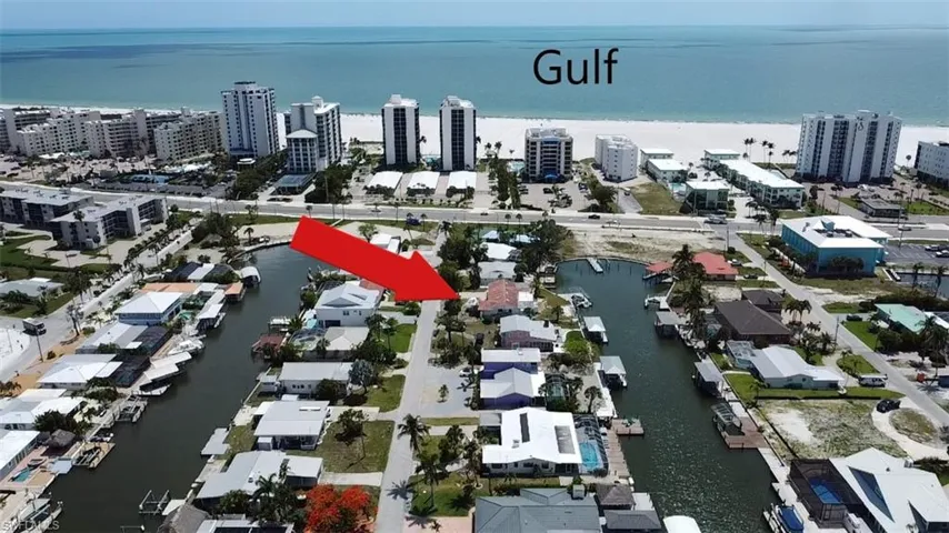139  Ibis  ST, Fort Myers Beach, FL 33931