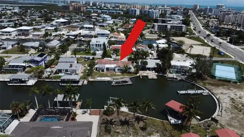 139  Ibis  ST, Fort Myers Beach, FL 33931