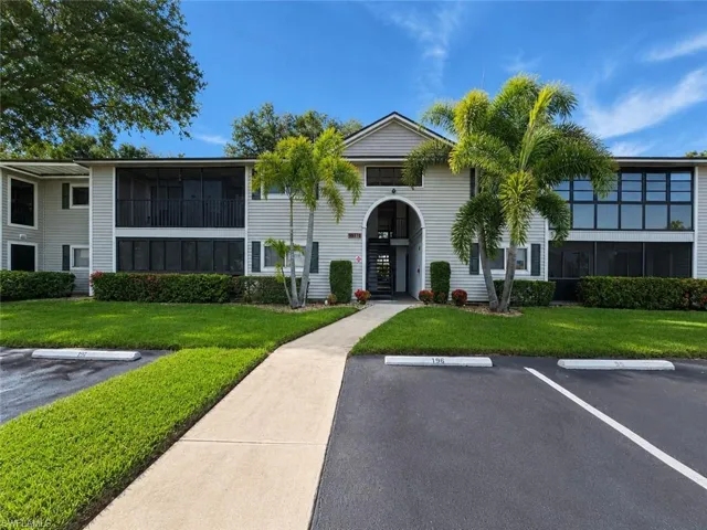 8041 Woods Cir 14, Fort Myers, Florida 33919