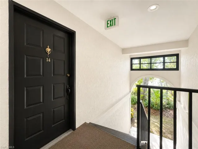 8041 Woods Cir 14, Fort Myers, Florida 33919