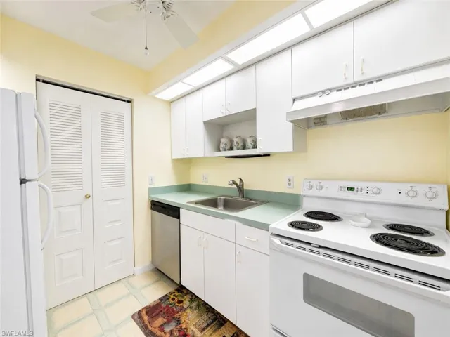 8041 Woods Cir 14, Fort Myers, Florida 33919