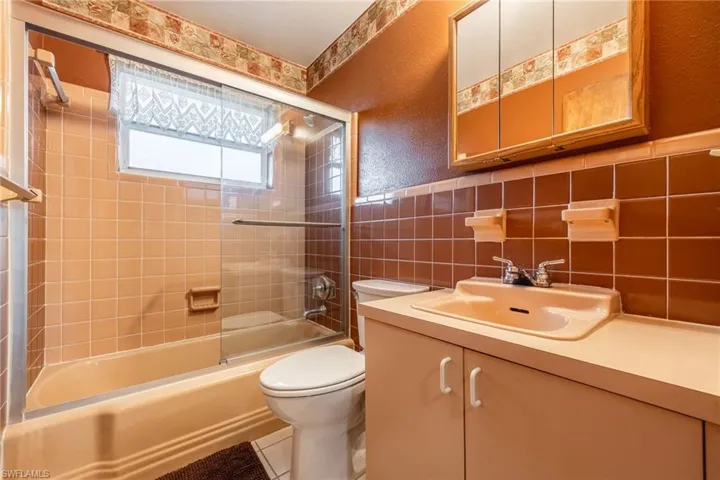 1650 Winkler Ave, Fort Myers Fl 33901