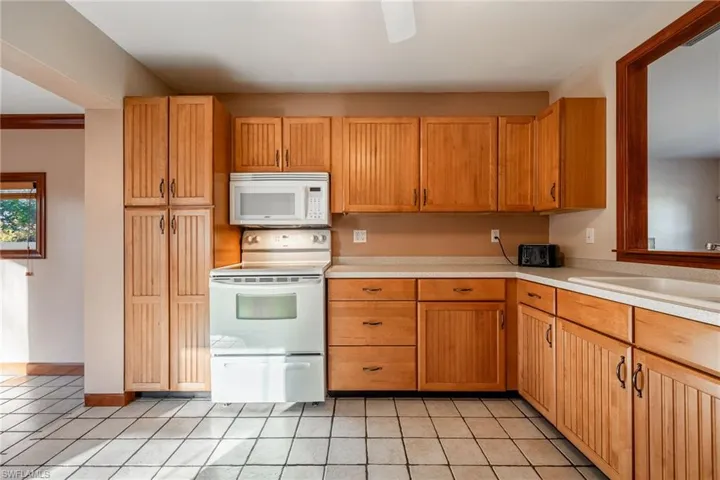 1650 Winkler Ave, Fort Myers Fl 33901