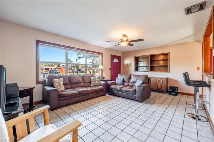 1650 Winkler Ave, Fort Myers Fl 33901