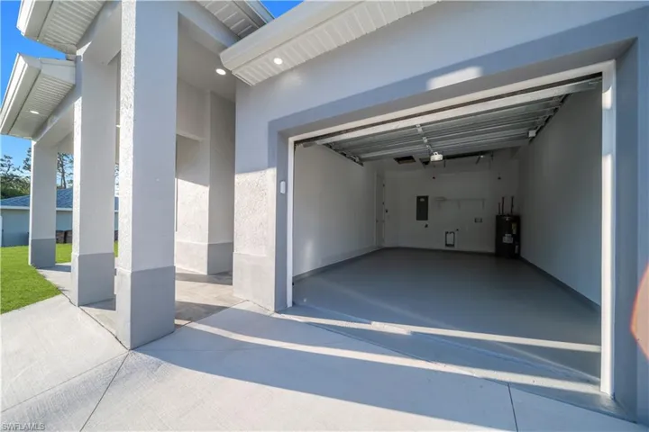 913 E 12th St, Lehigh Acres, Florida 33972