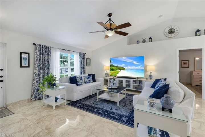 1006 Ne 2nd Pl, Cape Coral, Florida 33909