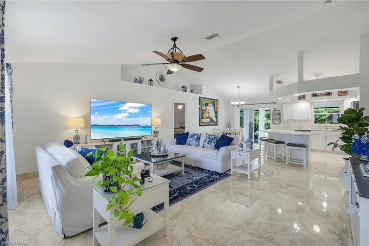 1006 Ne 2nd Pl, Cape Coral, Florida 33909
