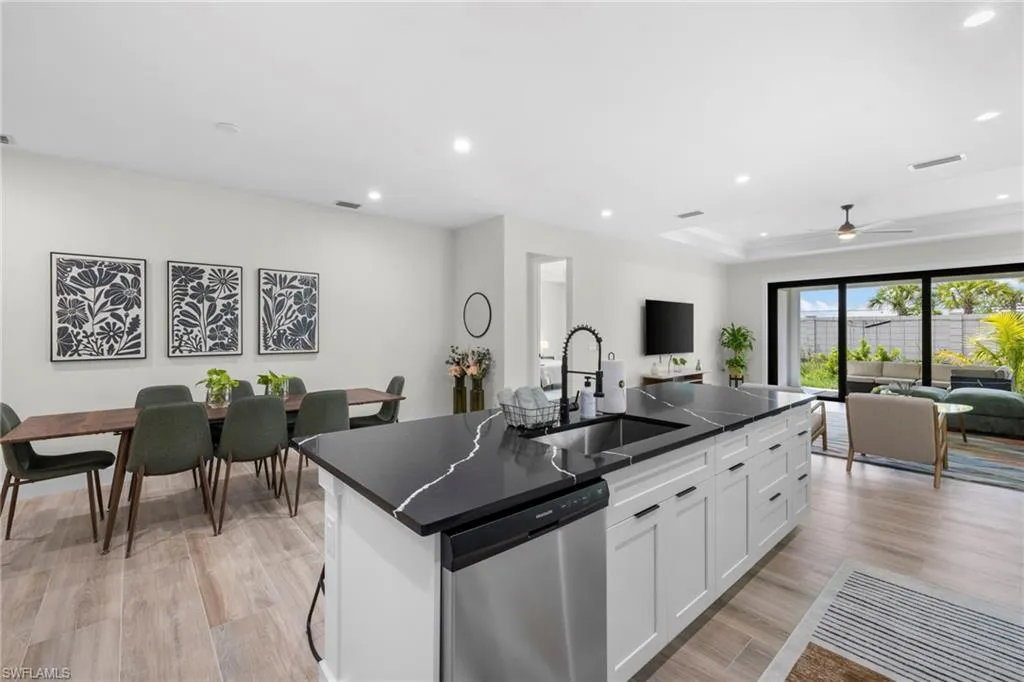3032 Woodside AVE, Naples, FL 34112,225013952