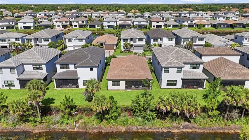 20374 Fair Oak Ln, Estero, Florida 33928