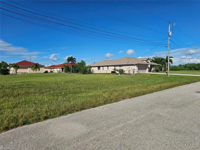 3437 18th St, Cape Coral, Florida 33993