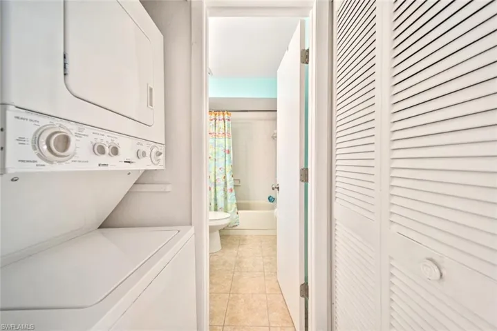 1100  Pondella  RD, Cape Coral, FL 33909