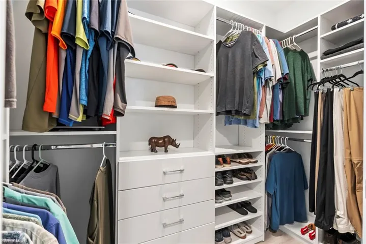View of walk in closet
