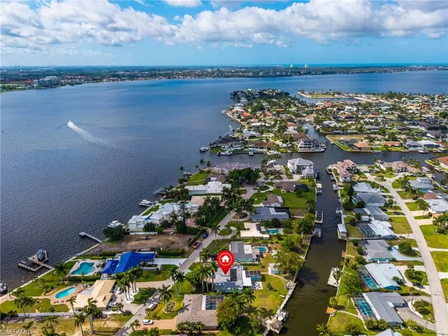 5326 Nautilus Dr, Cape Coral, Florida 33904