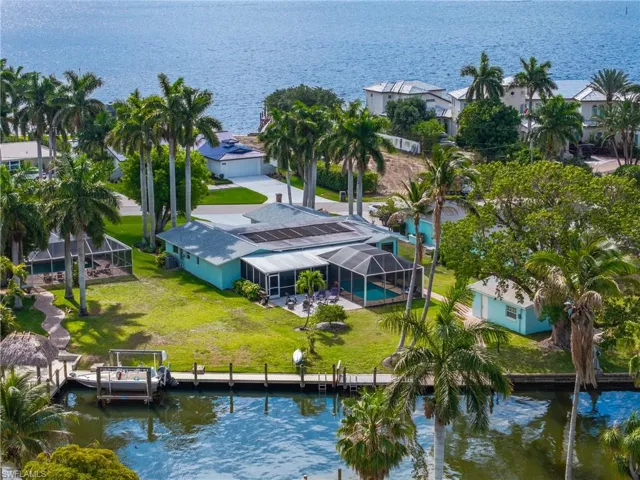5326 Nautilus Dr, Cape Coral, Florida 33904