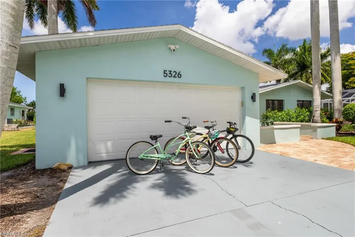 5326 Nautilus Dr, Cape Coral, Florida 33904