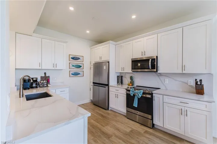 5326 Nautilus Dr, Cape Coral, Florida 33904