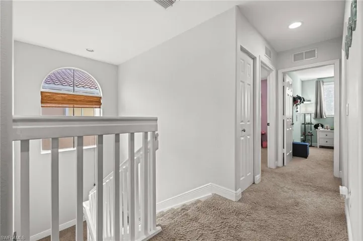 1654 Birdie Dr, Naples, Florida 34120