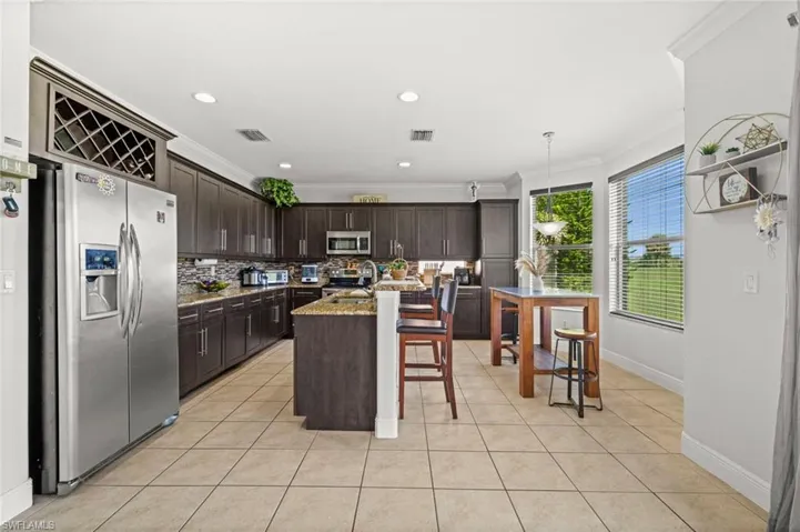 1654 Birdie Dr, Naples, Florida 34120