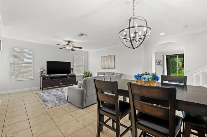 1654 Birdie Dr, Naples, Florida 34120