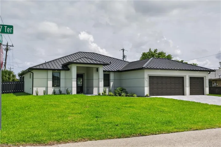 741 SW 7th  TER, Cape Coral, FL 33991