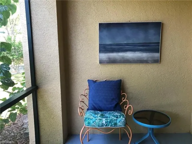 Ground level Screened Lanai