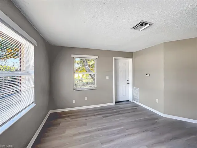 13037  1st  ST, Fort Myers, FL 33905
