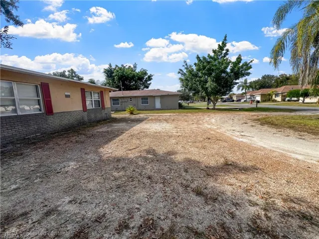 13037  1st  ST, Fort Myers, FL 33905