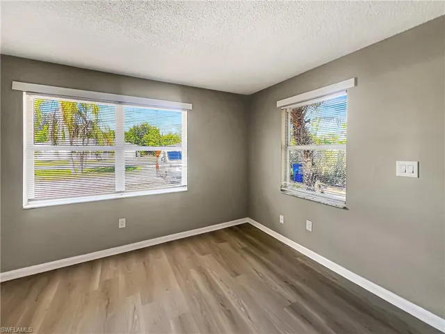 13037  1st  ST, Fort Myers, FL 33905