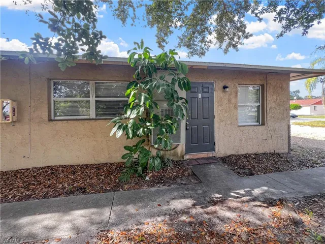 13037  1st  ST, Fort Myers, FL 33905