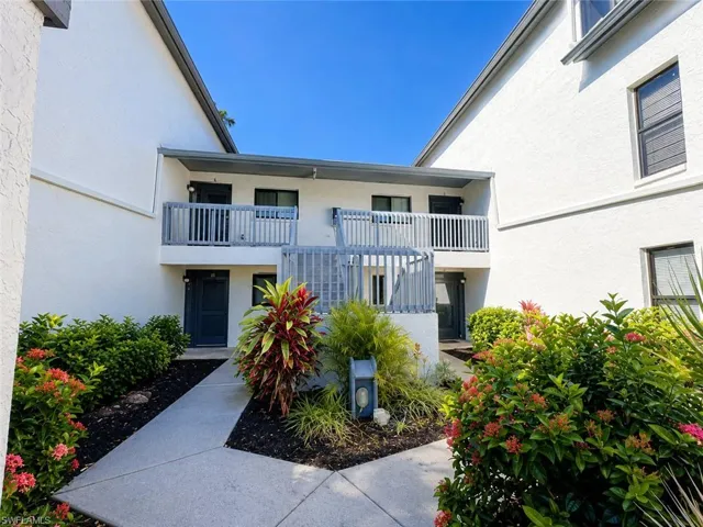 17455 Woodland Trce F, Fort Myers, Florida 33908