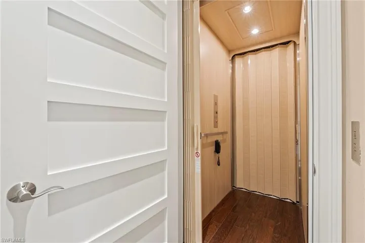 Private Elevator