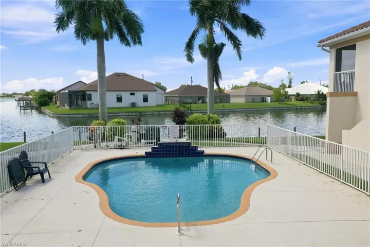 406 Sw 3rd St 102, Cape Coral, Florida 33991