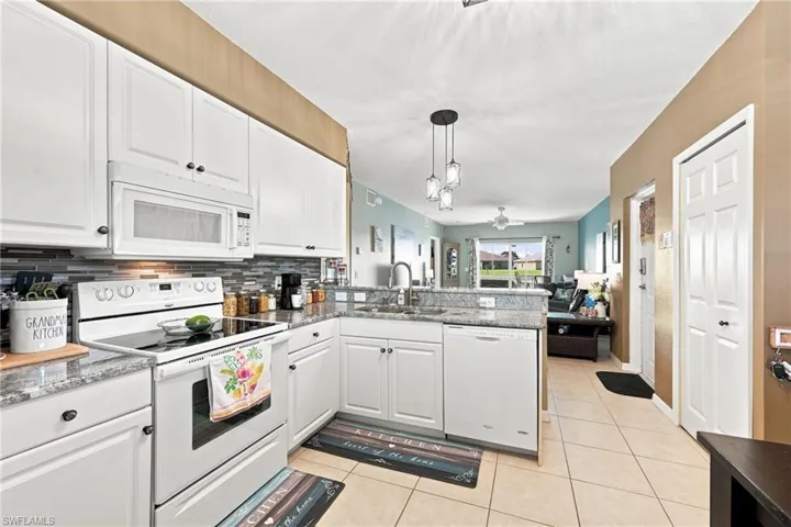 406 Sw 3rd St 102, Cape Coral, Florida 33991