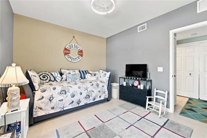 406 Sw 3rd St 102, Cape Coral, Florida 33991