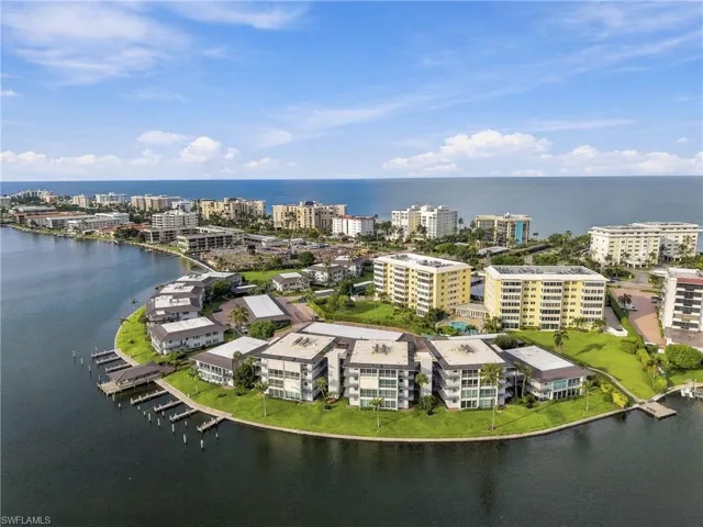 3410 Gulf Shore Blvd N 304, Naples, Florida 34103