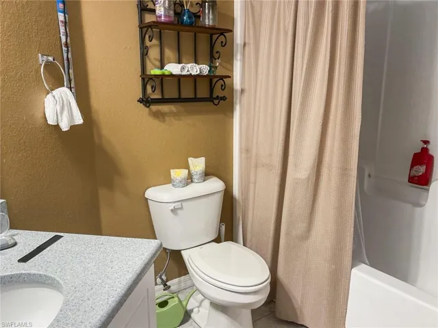 1817 Sw 22nd Ln, Cape Coral, Florida 33991