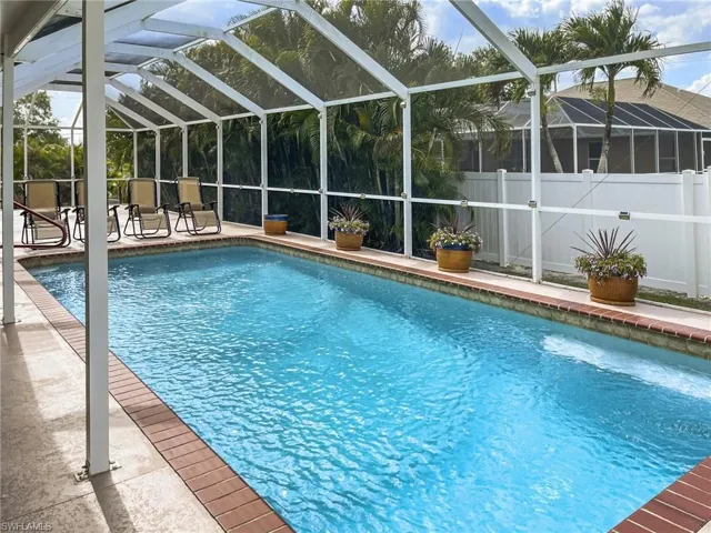 1817 Sw 22nd Ln, Cape Coral, Florida 33991
